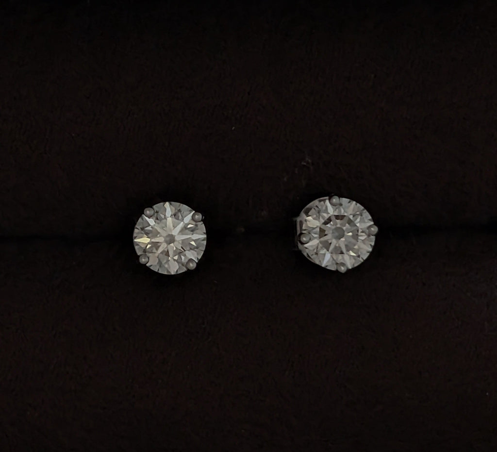 Diamond studs