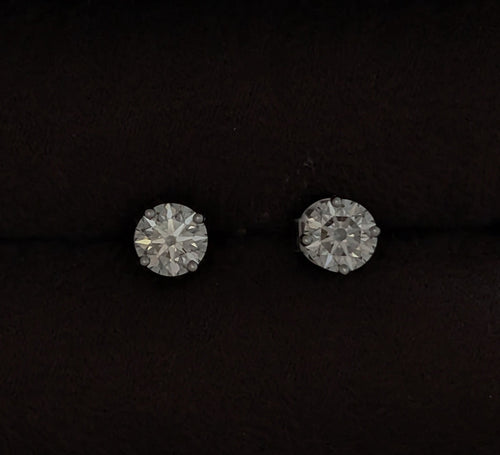 Diamond studs